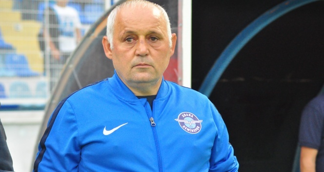 demir-spor.net-oyuncular
Adana Demirspor oyuncuları